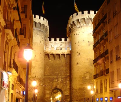 Валенсия также называется иногда к новым Барселоны и является одним из основных мест отдыха туристов со всего мира