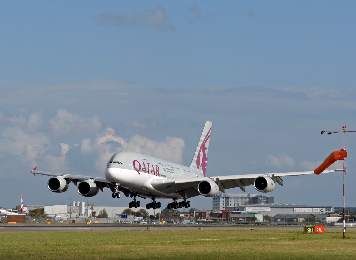 «   Авиалинии Катара   а также   British Airways    материнская компания,   Группа международных авиалиний (IAG)   Сегодня объявлено о совместном деловом соглашении, которое вступит в силу 30 октября 2016 года